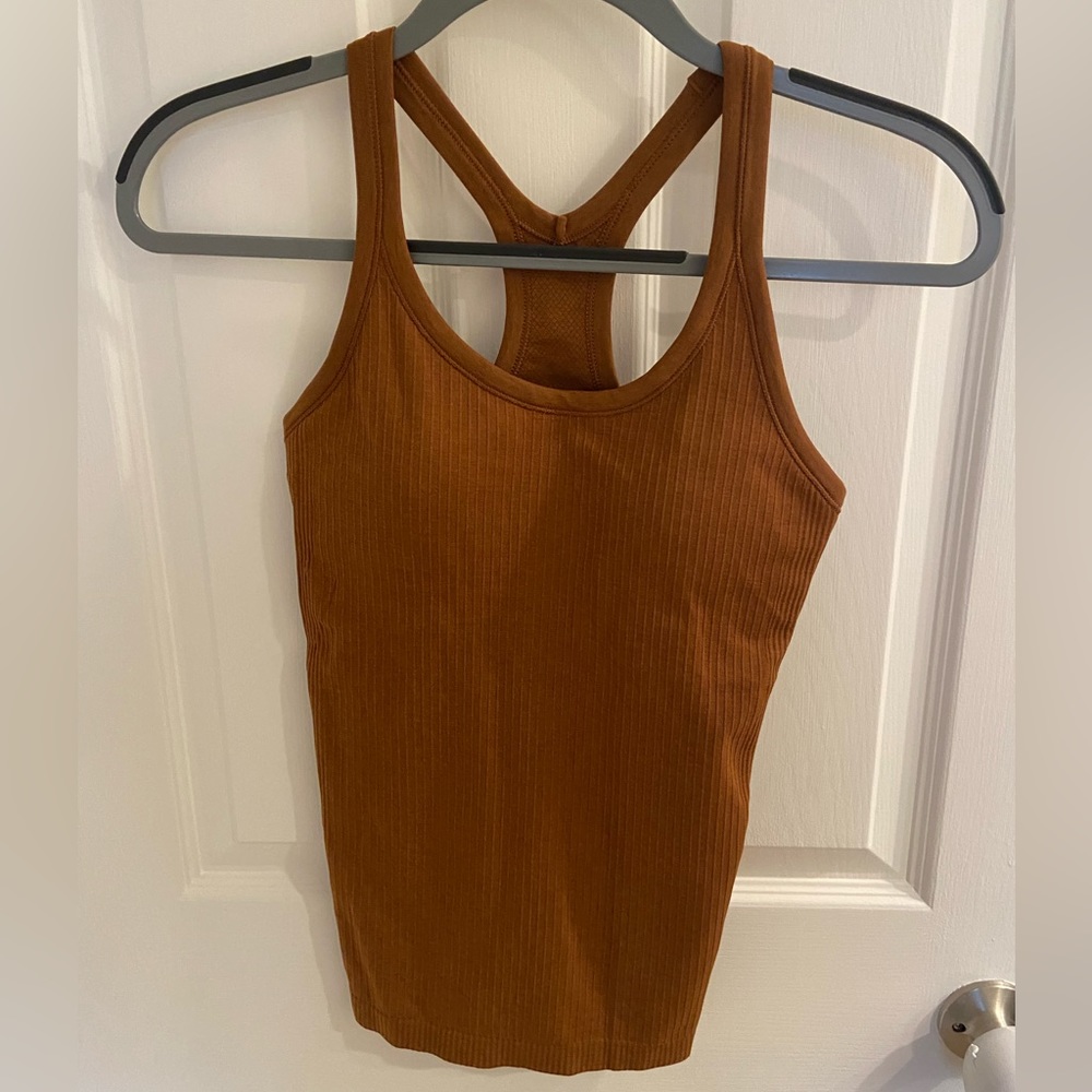 NWOT Lululemon Ebb To Street tank-size 4
